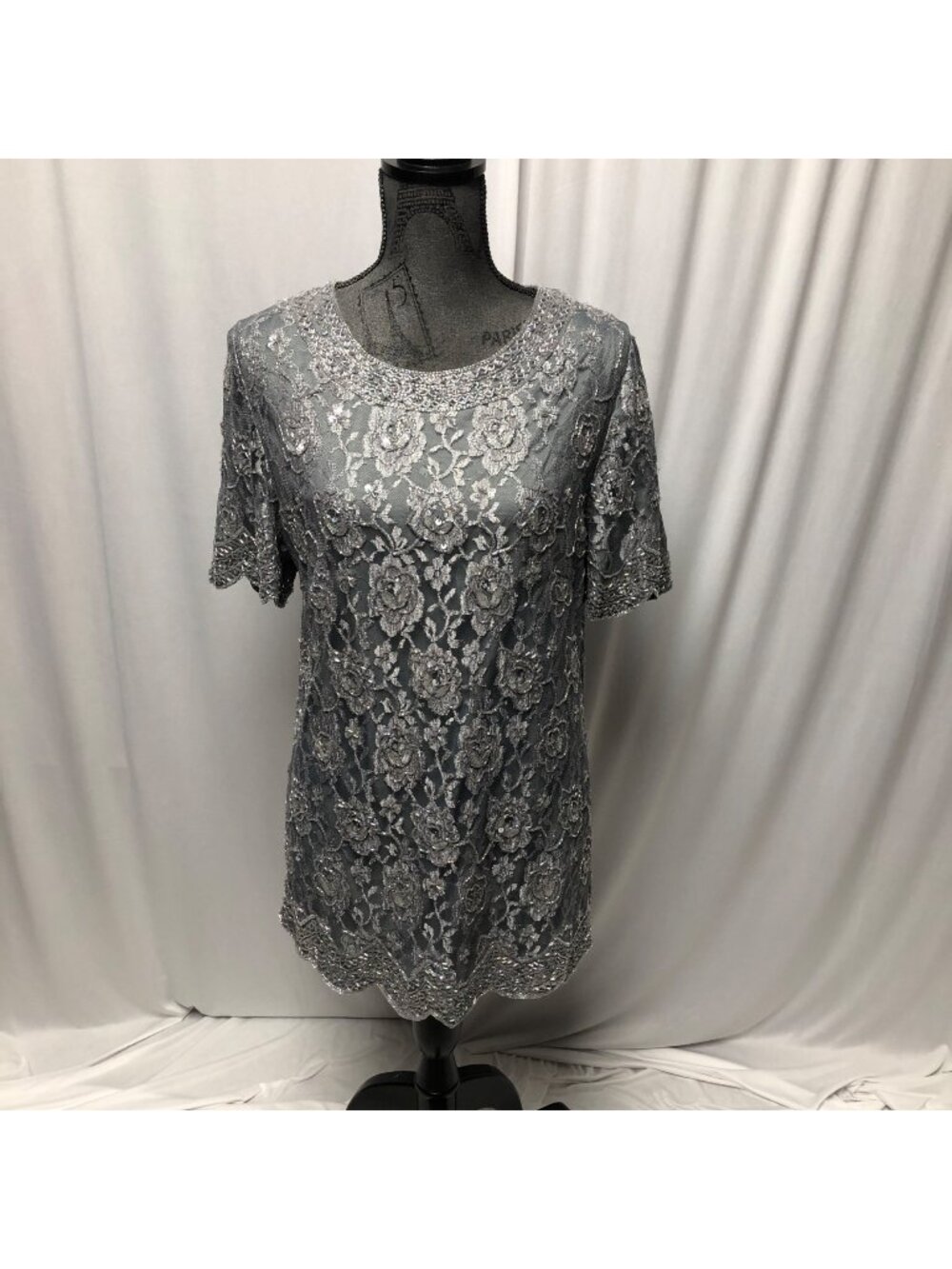 Candlelight and Champagne Top Womens Size Large Beaded Floral Lace Silver Gray
